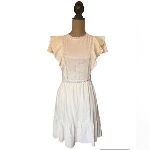 Stellah Lace Detail Ruffled Sleeveless Dress